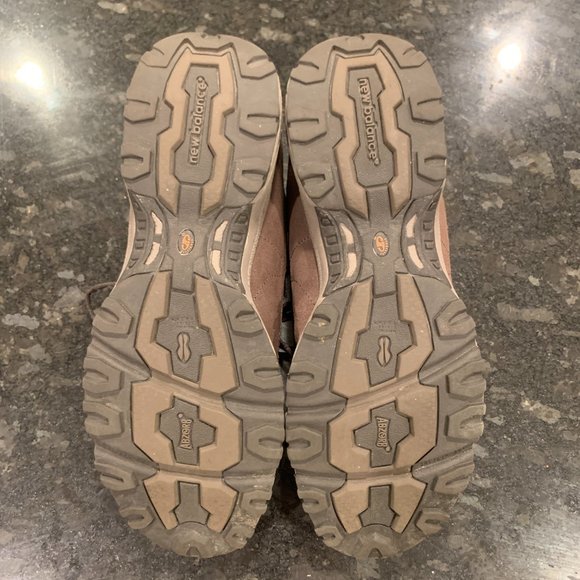 New Balance 605 Men's Suede Outdoor Shoes - Picture 4 of 4